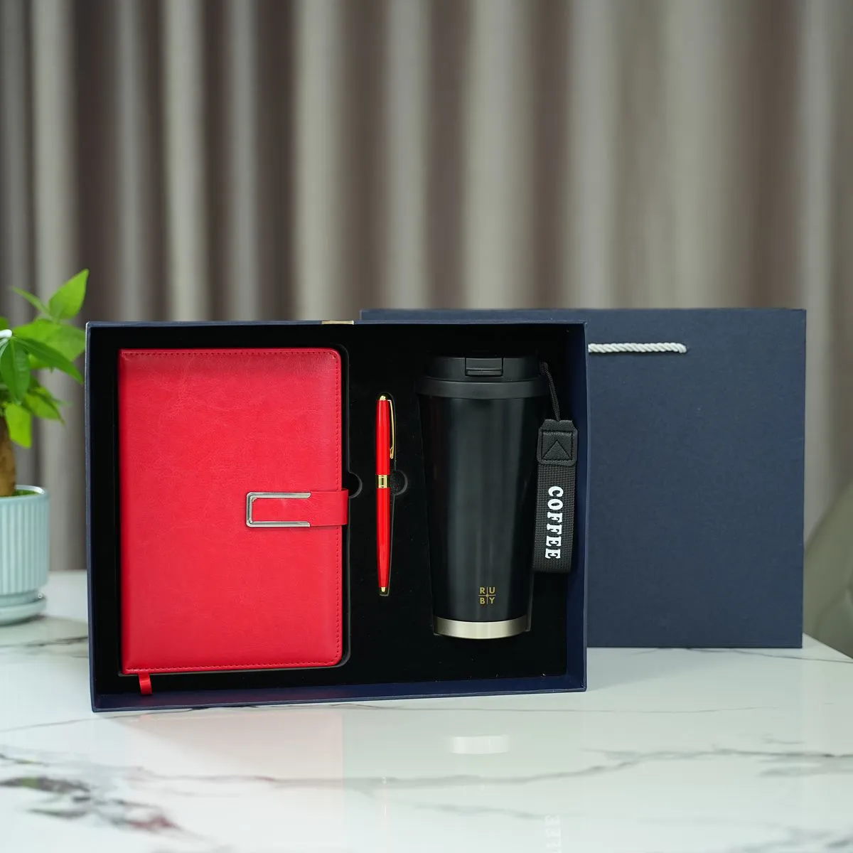 Giftset qua tang doanh nghiep – combo so da va binh giu nhiet – but kim loai qua tang 1 Giftset qua tang doanh nghiep – combo so da va binh giu nhiet – but kim loai qua tang 1